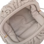 Bolsa-Bottega-Veneta-The-Mini-Pouch-Intrecciato-Creme