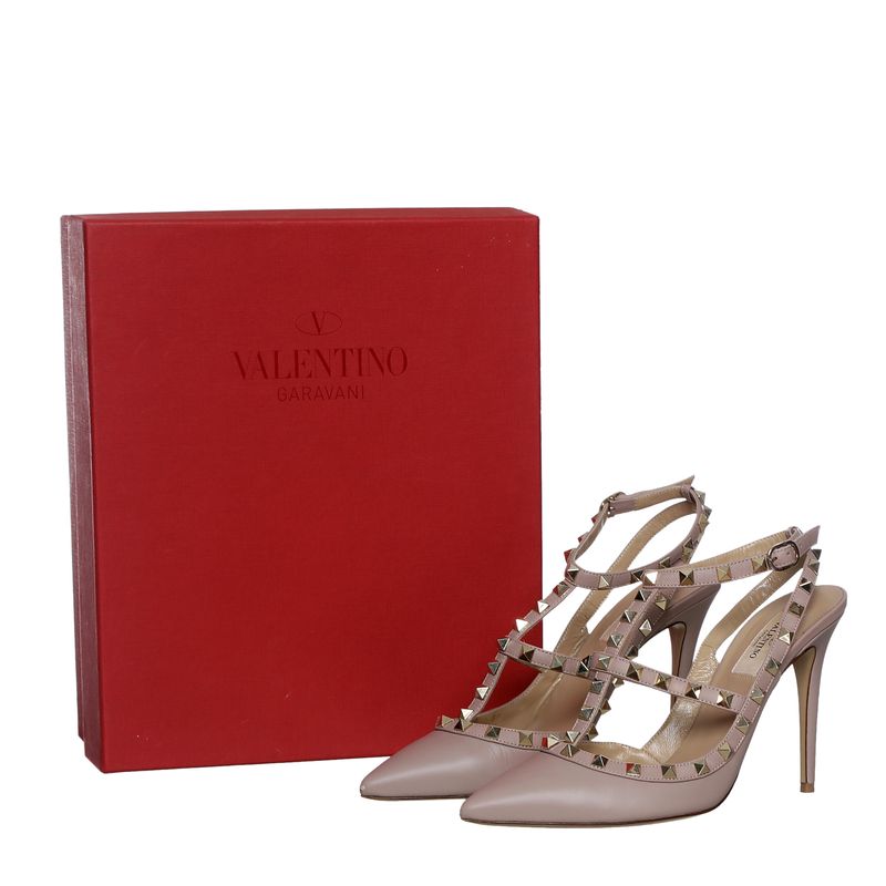 Scarpin-Valentino-Garavani-Rockstud-Bege
