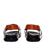 Sandalia-Marni-Fussbett-Bicolor