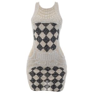 Vestido Bordado com Pedrarias