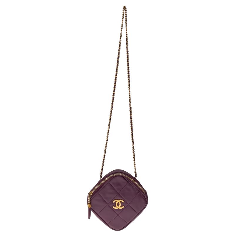 Bolsa-Chanel-Diamond-Lambskin-Roxo