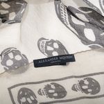 Lenco-Alexander-McQueen-Estampa-Caveira