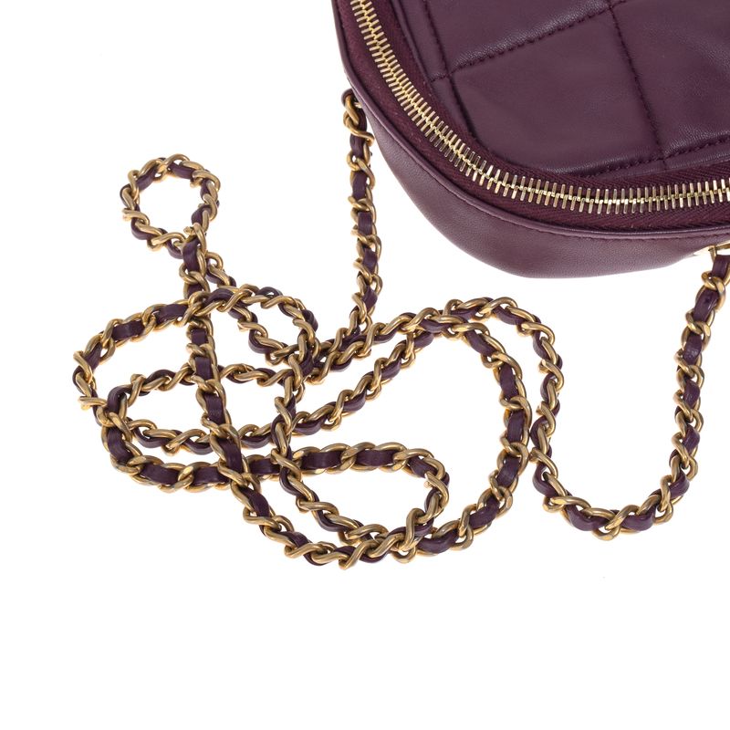 Bolsa-Chanel-Diamond-Lambskin-Roxo