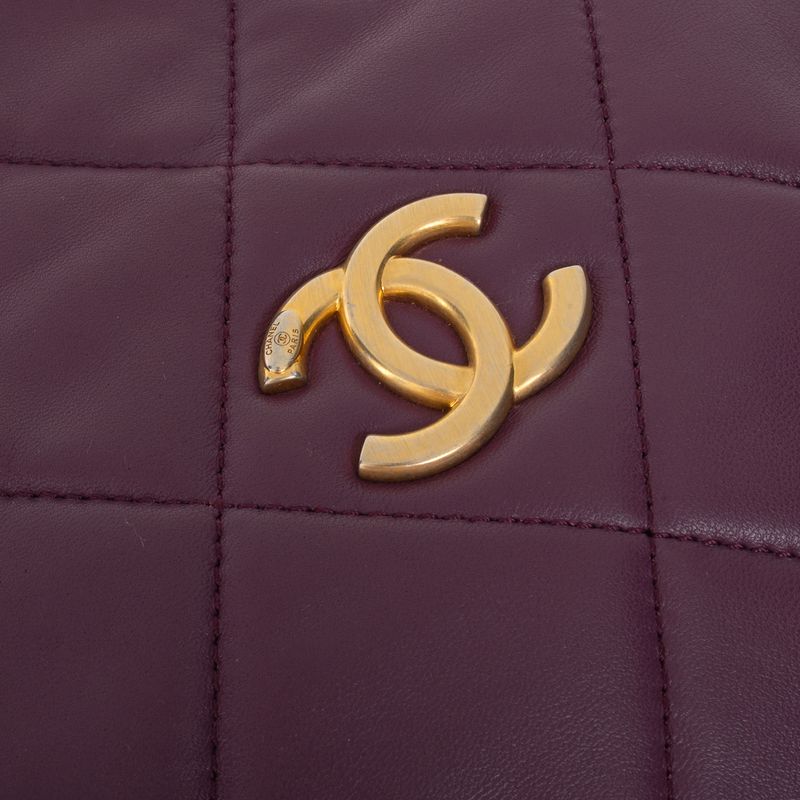 Bolsa-Chanel-Diamond-Lambskin-Roxo