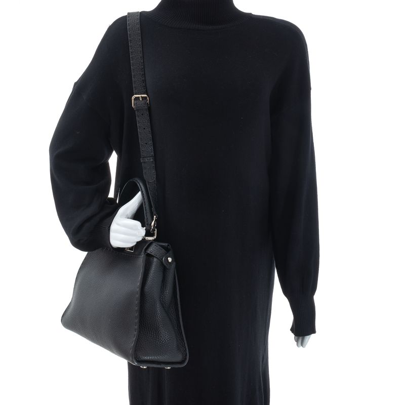 Bolsa-Fendi-Peekaboo-Selleria-Preta