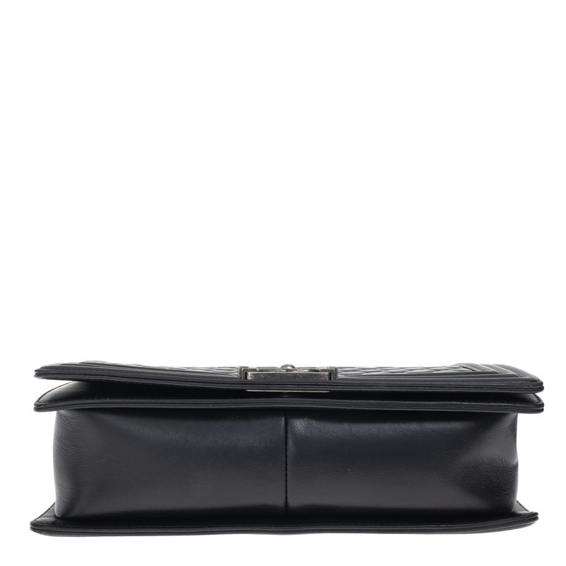 Bolsa-Chanel-Boy-Grande-Lambskin-Preta