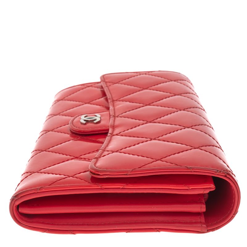Carteira-Chanel-Matelasse-Verniz-Rosa