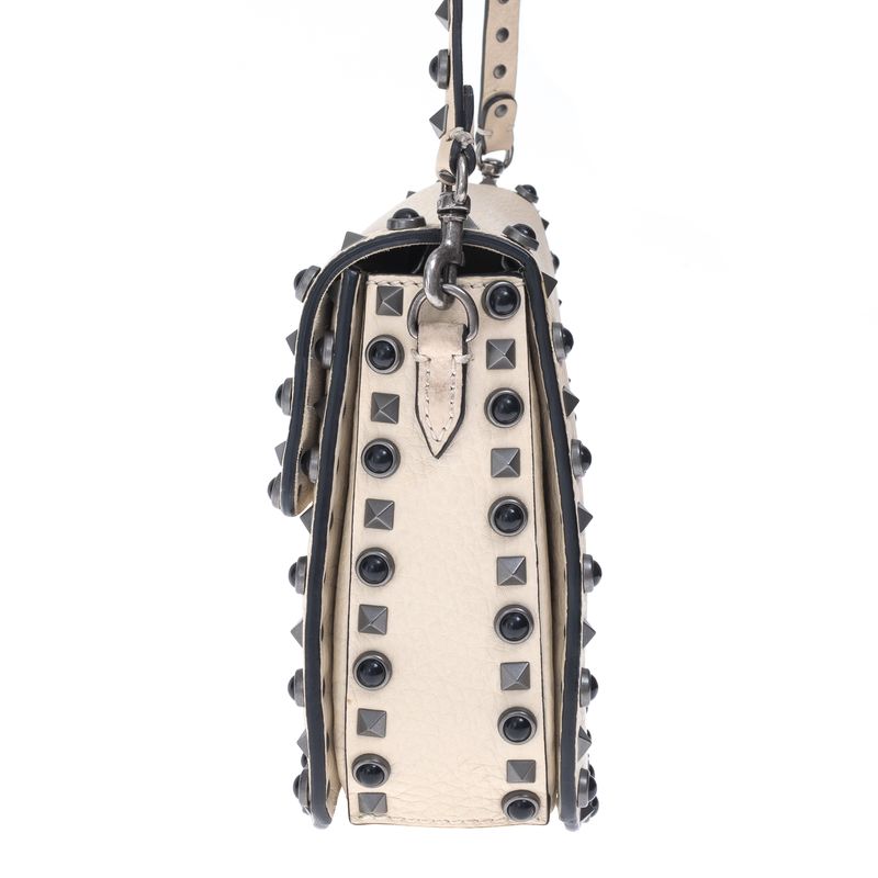 Bolsa-Valentino-Garavani-Rockstud-Rolling-Creme