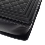 Bolsa-Chanel-Boy-Grande-Lambskin-Preta
