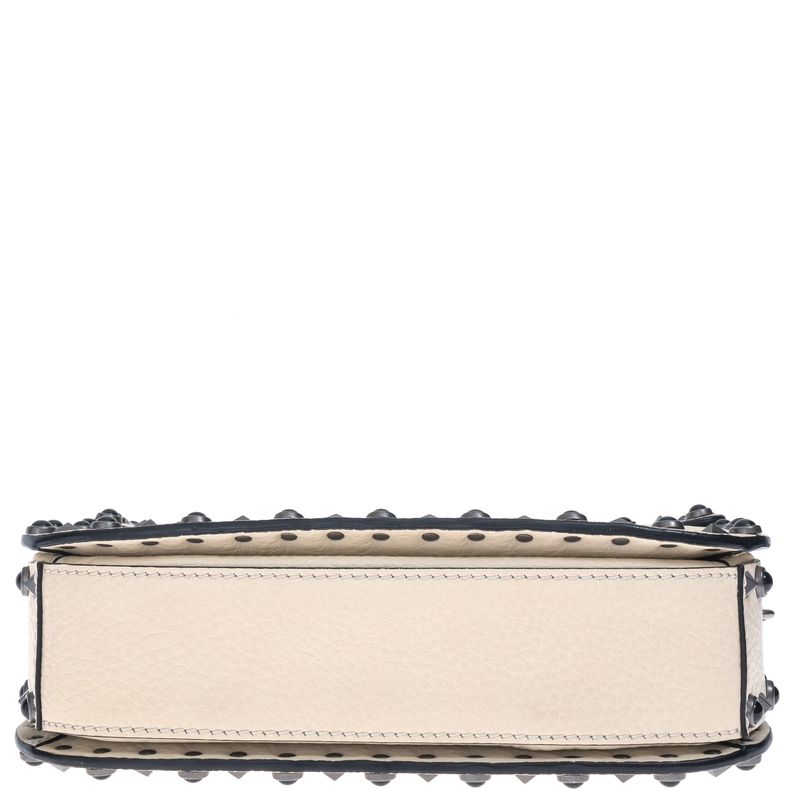 Bolsa-Valentino-Garavani-Rockstud-Rolling-Creme