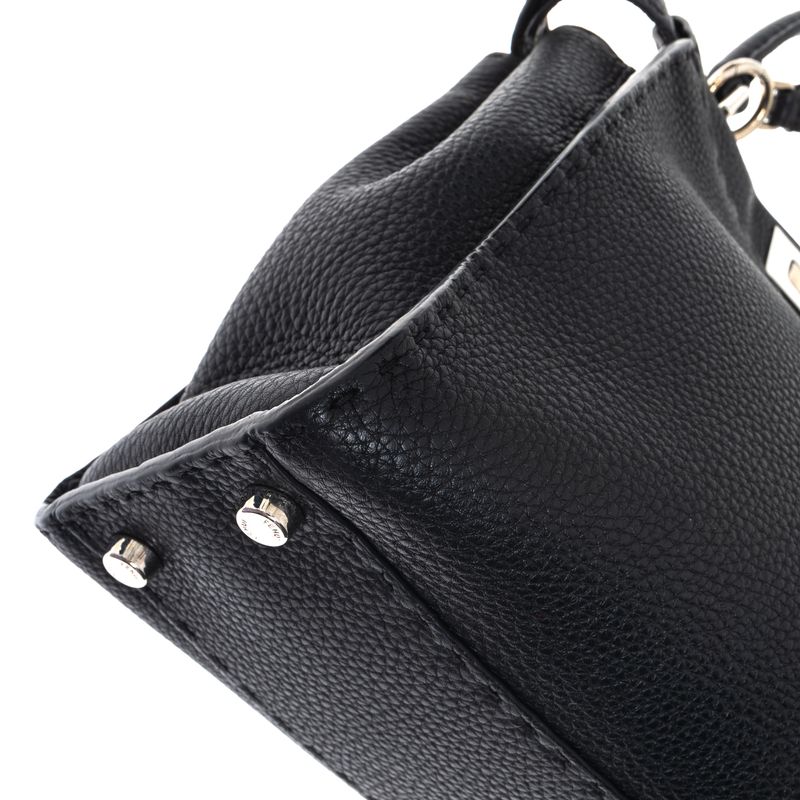 Bolsa-Fendi-Peekaboo-Selleria-Preta
