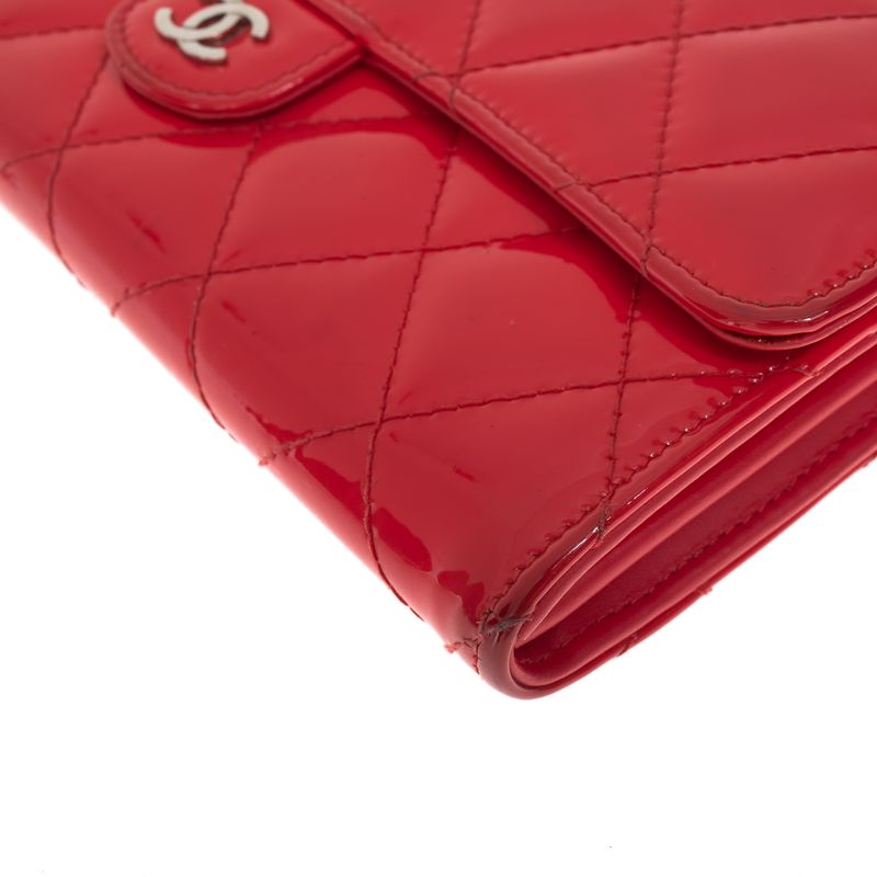 Carteira-Chanel-Matelasse-Verniz-Rosa