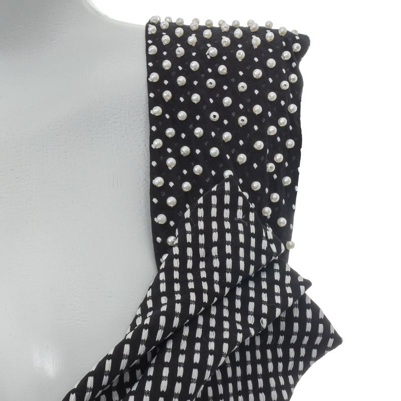 Vestido-PatBo-Esferas-Peroladas-Breto-e-Branco