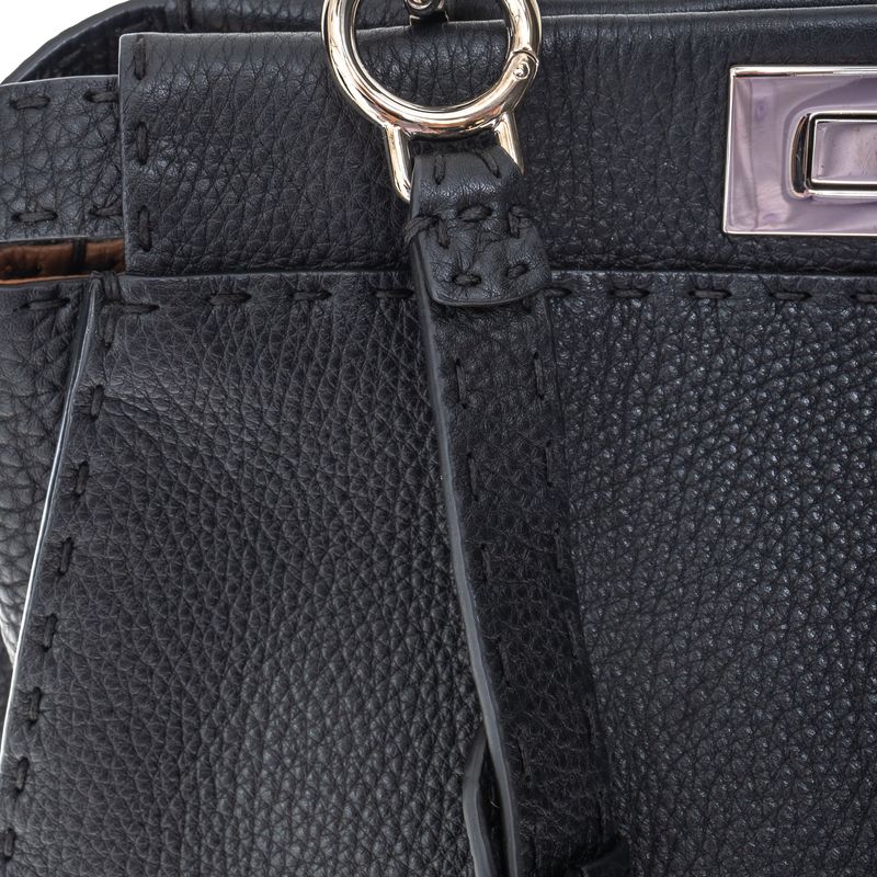 Bolsa-Fendi-Peekaboo-Selleria-Preta
