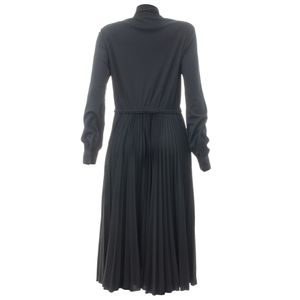 Vestido Valentino Garavani V Logo Plissado Preto