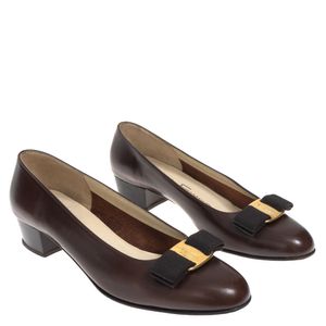 Sapato Salvatore Ferragamo Vara Marrom