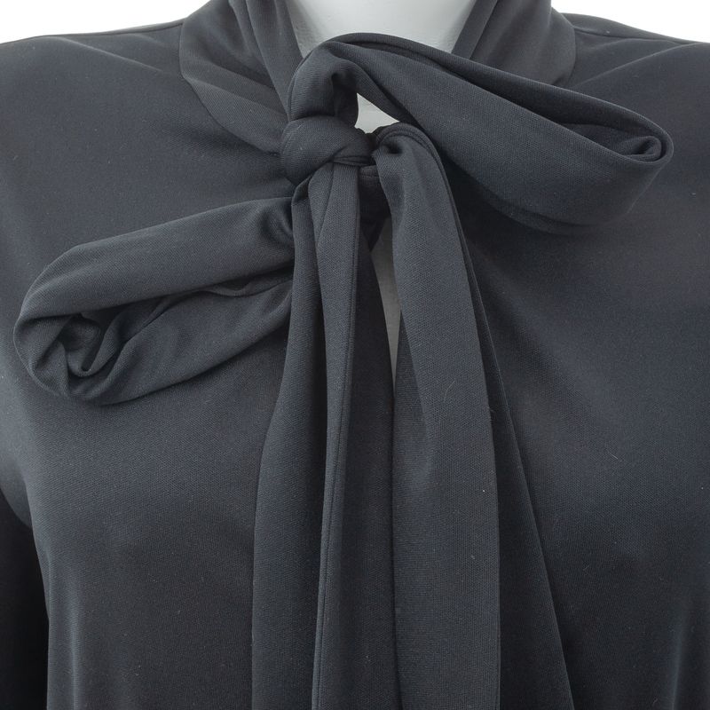 Vestido-Valentino-Garavani-V-Logo-Plissado-Preto