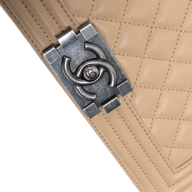 Bolsa-Chanel-Boy-Bege