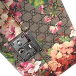 Bolsa-Gucci-Padlock-GG-Supreme-Blooms
