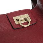 Bolsa-Salvatore-Ferragamo-Gancini-Vinho