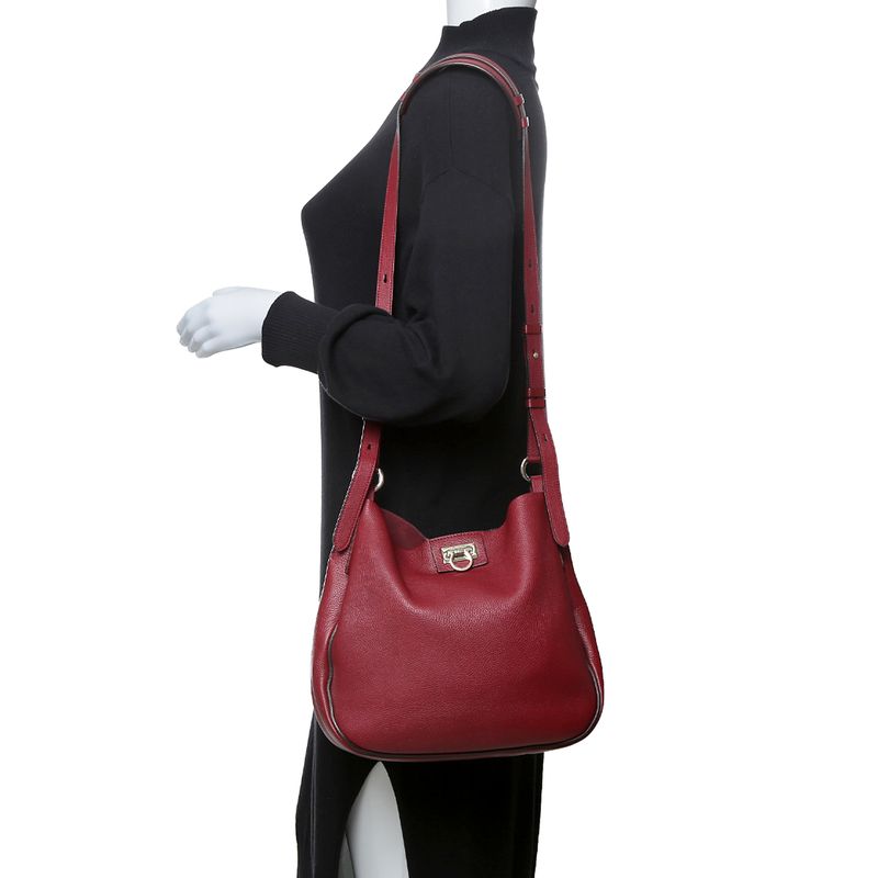 Bolsa-Salvatore-Ferragamo-Gancini-Vinho