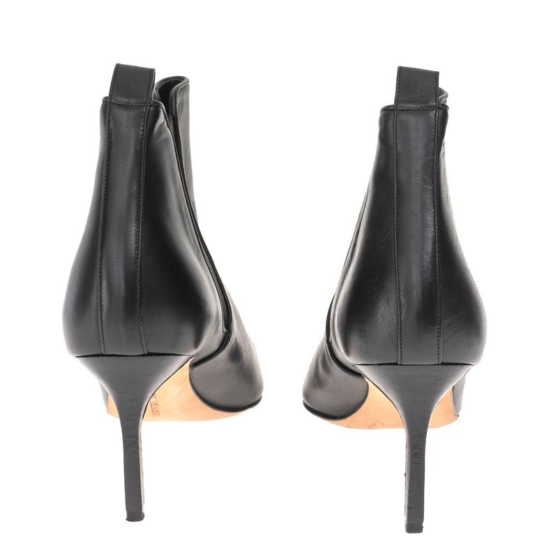 Bota-Manolo-Blahnik-Bico-Fino-Preta