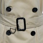 Trench-Coat-Burberry-Bege