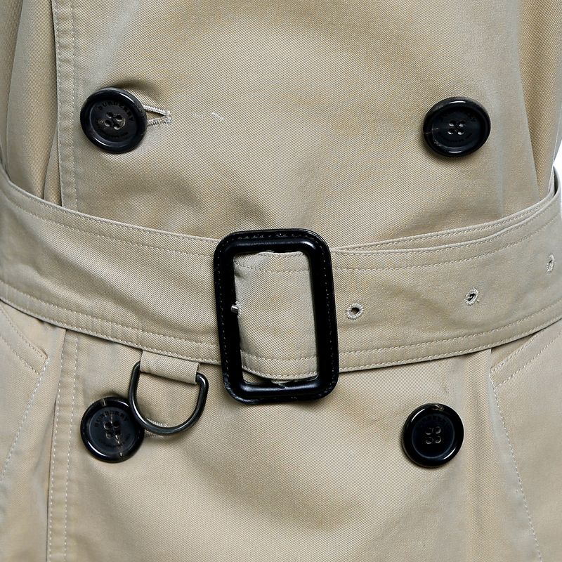 Trench-Coat-Burberry-Bege