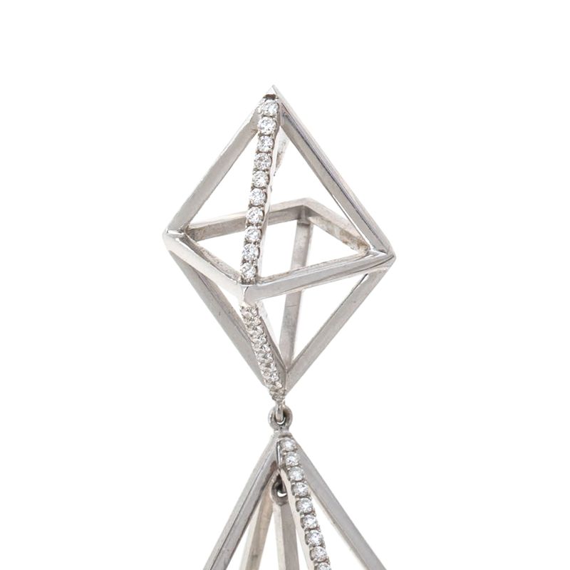 Brinco-Ara-Vartanian-Ouro-Branco-com-Turmalina-Verde-e-Diamantes