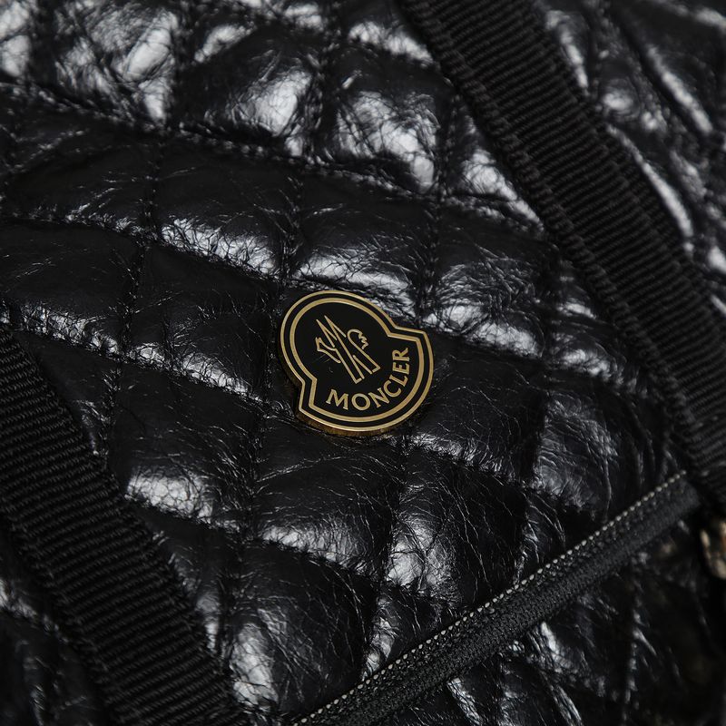 Mochila-Moncler-Matelasse-Preto-