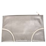 Clutch-Prada-Metalizada-Prata