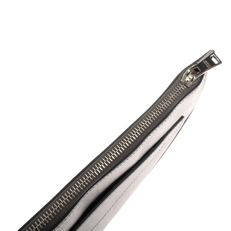 Clutch-Prada-Metalizada-Prata