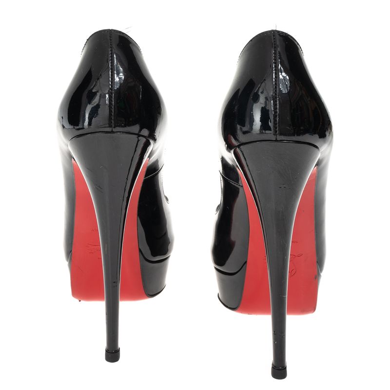 78228-Peep-Toe-Christian-Louboutin-Verniz-Preto-2
