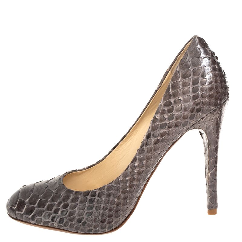 Scarpin-Alexandre-Birman-Couro-Exotico-Cinza