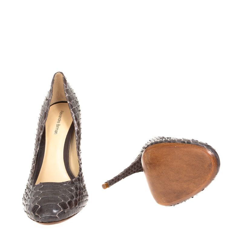 Scarpin-Alexandre-Birman-Couro-Exotico-Cinza