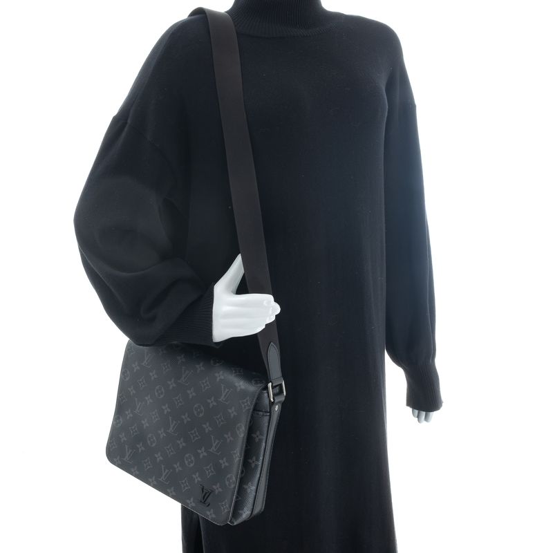 Bolsa-Louis-Vuitton-District-Monogram-Eclipse