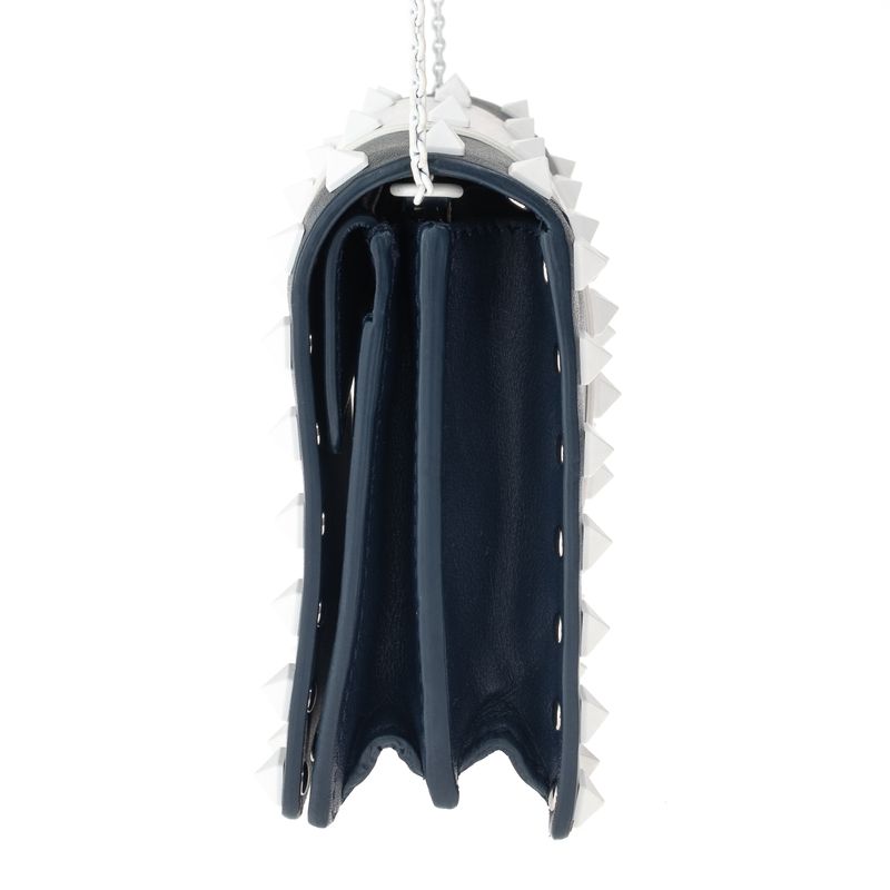 Bolsa-Valentino-Garavani-Free-Rockstud-Marinho-e-Branco