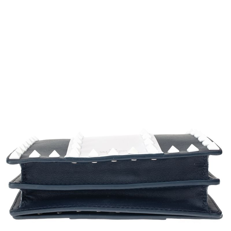 Bolsa-Valentino-Garavani-Free-Rockstud-Marinho-e-Branco
