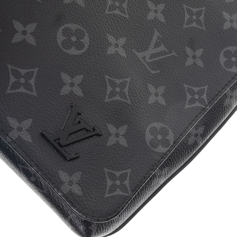 Bolsa-Louis-Vuitton-District-Monogram-Eclipse