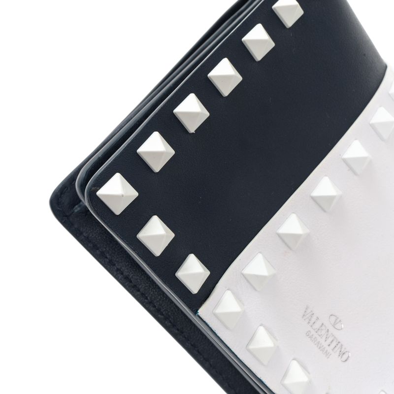 Bolsa-Valentino-Garavani-Free-Rockstud-Marinho-e-Branco
