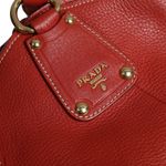Bolsa-Prada-com-Fivela-Couro-Daino-Vermelho