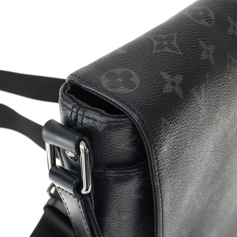 Bolsa-Louis-Vuitton-District-Monogram-Eclipse