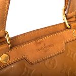 Bolsa-Louis-Vuitton-Brea-Verniz-Monograma-Dourada