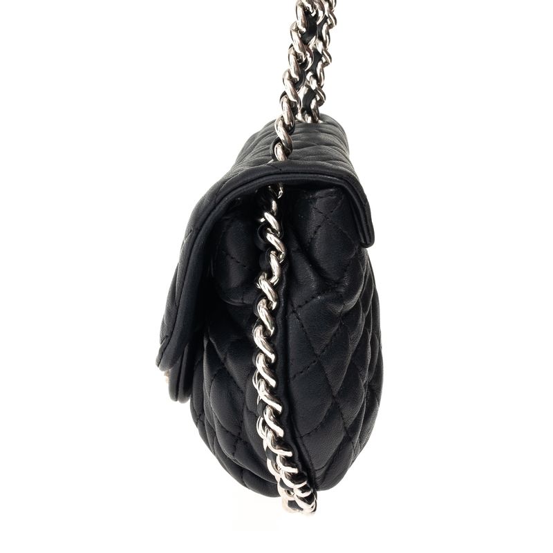 Bolsa-Chanel-Mini-Chain-Around-Preta