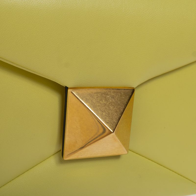 Bolsa-Valentino-Garavani-One-Stud-Amarelo