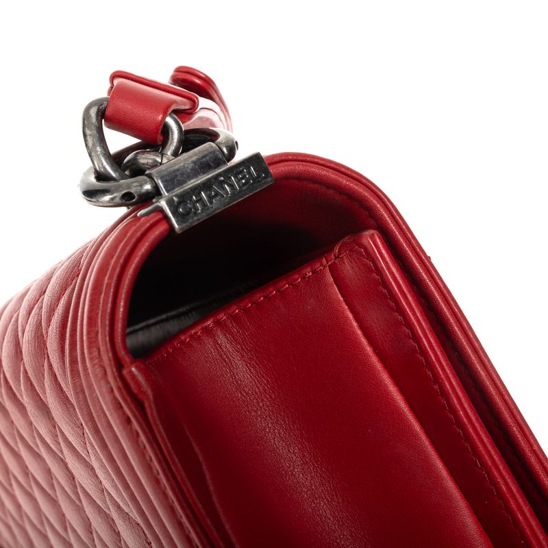 Bolsa-Chanel-Boy-Grande-Matelasse-Vermelha