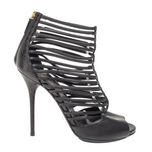 Sandália Gucci Tiras Couro Preta