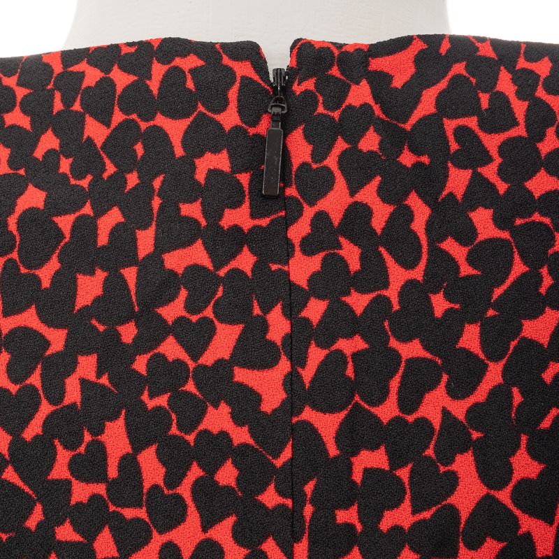Vestido-Saint-Laurent-Coracoes-Vermelho-e-Preto