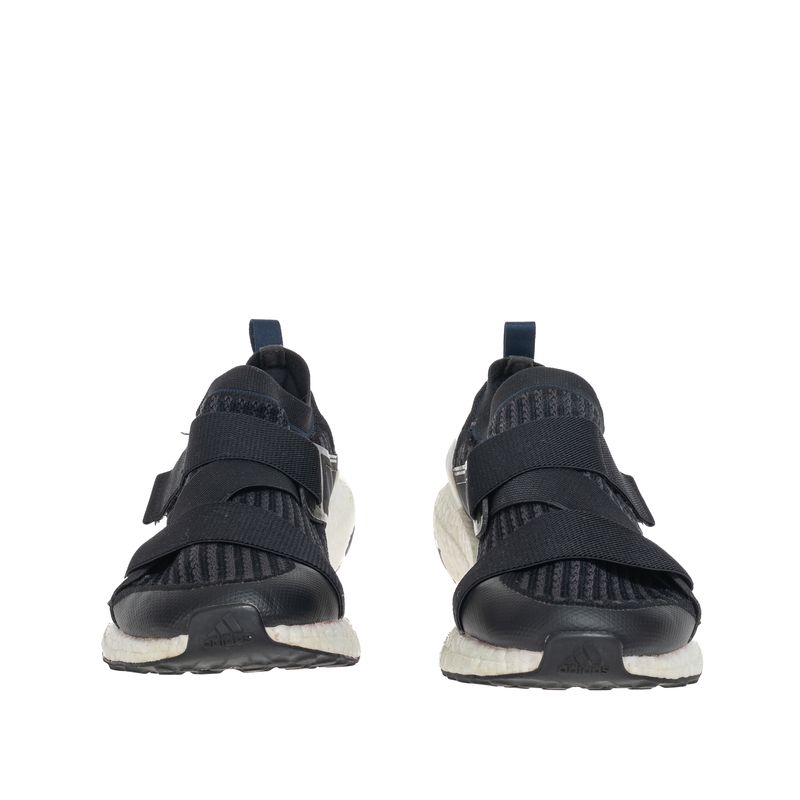 Tenis-Stella-McCartney-e-Adidas-Ultra-Boost-Preto