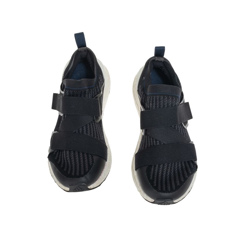Tenis-Stella-McCartney-e-Adidas-Ultra-Boost-Preto